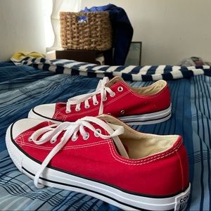 Never worn Classic Converse! Perfect condition!